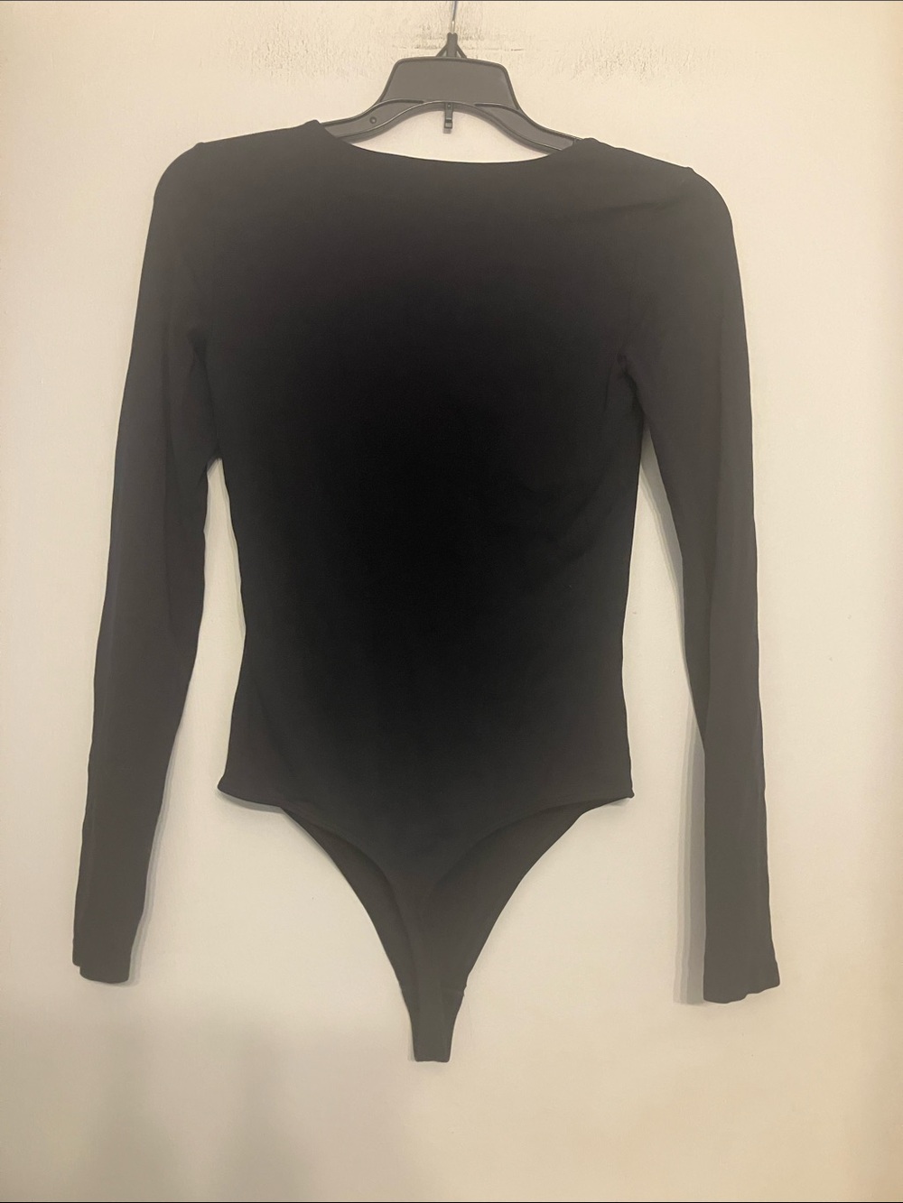 Aritzia Babaton long-sleeve bodysuit in black crewneck +snap-closure Small - Picture 6 of 9